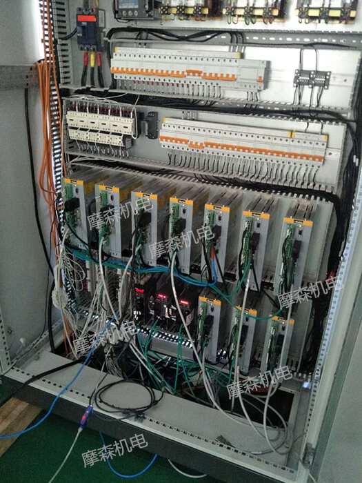 防爆伺服電機在纖維膜設備上的應用1T.jpg 防爆伺服電機在纖維膜設備上的應用1T.jpg