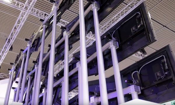 APEX減速機(jī)在舞蹈展示了非凡的展覽概念.jpg APEX減速機(jī)在舞蹈展示了非凡的展覽概念.jpg